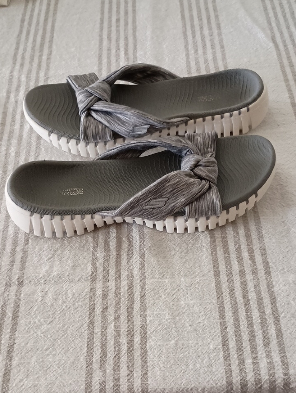 Skechers Gogo Mat Sandals f800